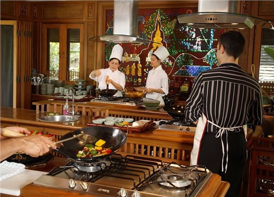 開(kāi)放式酒店廚房