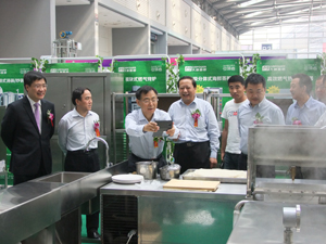 大明面皮機(jī)亮相西安第十六屆國際酒店用品展會(huì)